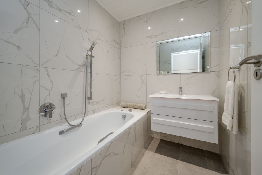 3 Bedroom Property for Sale in Plettenberg Bay Central Western Cape